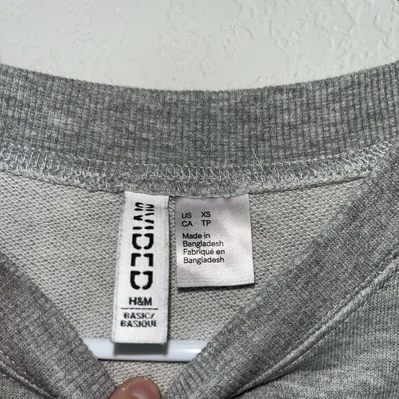 H&M Divided NASA Crew Neck Pullover Gray Sweater Size XS Soft - Picture 3 of 7